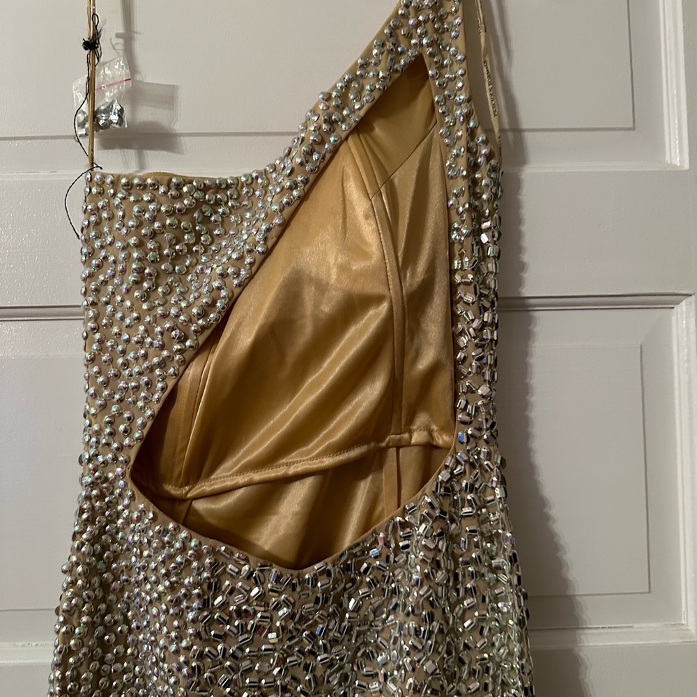 Prom/wedding /formal dress - Picture 4 of 6